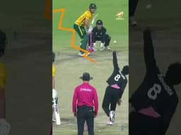 Daryl Mitchell's safe work leads the way in the @emirates Fly Better package 📹