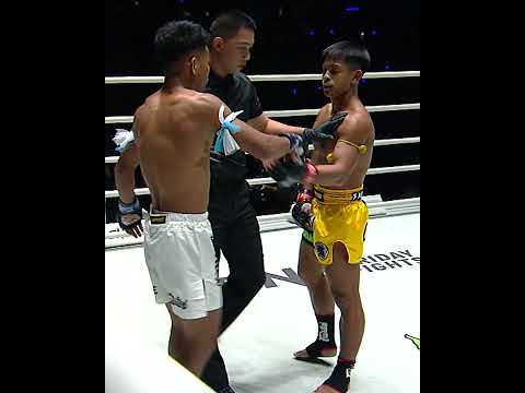 Numsurin and Songchainoi went ALL-OUT in a striking showdown at ONE Friday Fights 122! 😱🔥