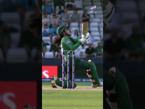 A majestic stroke from Muneeba Ali all the way for a maximum 🚀 #T20WorldCup