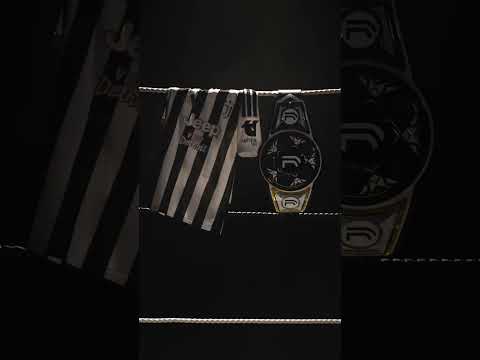 OH MY! CAN IT BE?! IT IS! 🤯🔥 @WWE | #juventus #wwe #shorts
