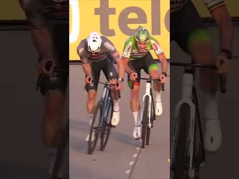 Laurens Sweeck on the line! 🫨 A thrilling last-lap three-up battle sees the  Belgian take the win 🫡