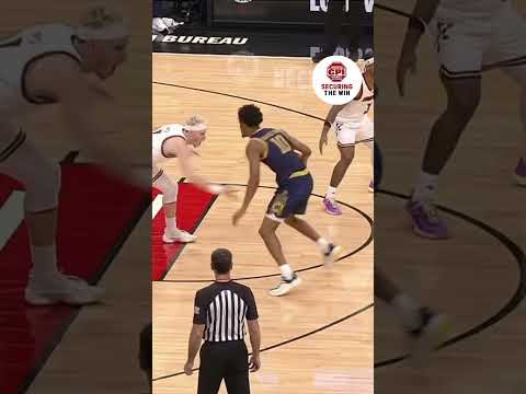 Turn defense into offense. Turn momentum into a W 🔒 #louisville #collegebasketball #accbasketball