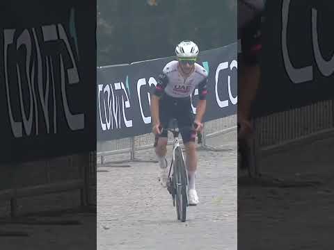 Adam Yates conquers Oropa! 💪