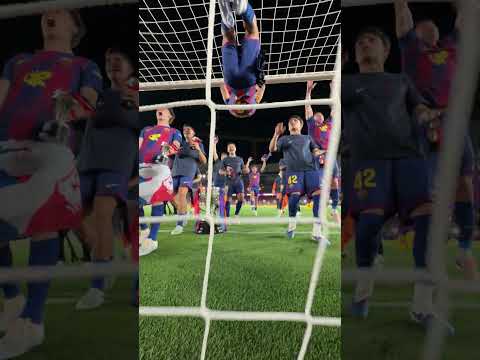 Ladies and gentlemen, the 𝗯𝗮𝗰𝗸-𝘁𝗼-𝗯𝗮𝗰𝗸 champions 🏆 #shorts #fcbarcelona