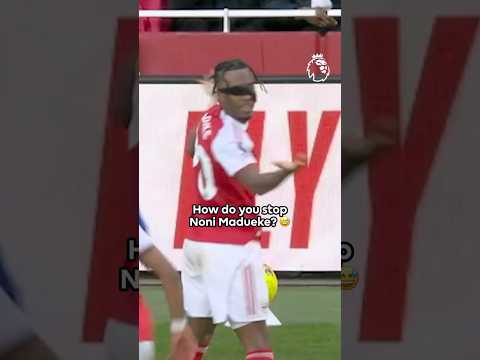 Madueke Got Blinded Mid-Match?! 🤣