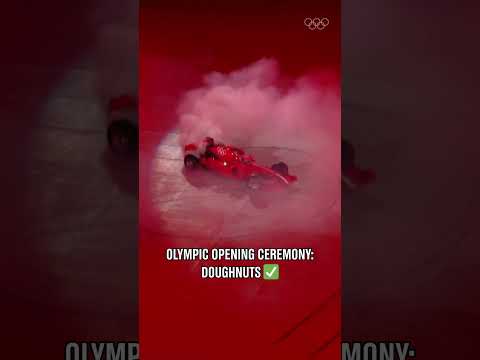 🏎️ Lights out and away we go in Italy! What an iconic Opening Ceremony it was at #Turin2006! 🇮🇹