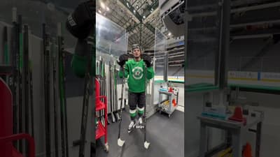 Who took the longest to get ready for the team photo? #nhl