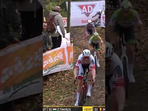 Only at the cyclocross: a fan with an ironing board! 👀😂