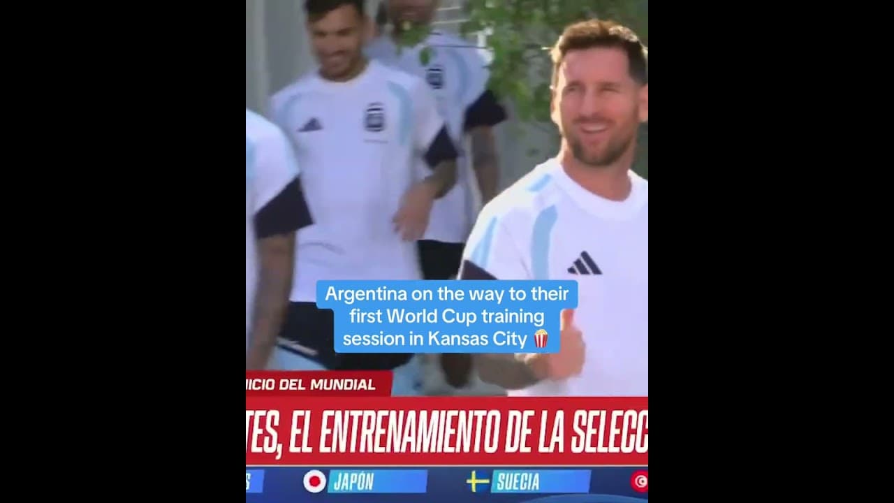 Messi heading to World Cup training 🍿