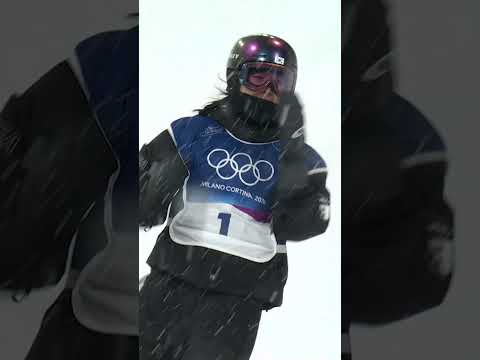 GAON CHOI FLIES TO GOLD 🏂