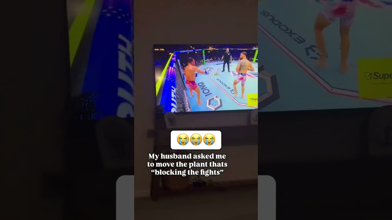 Get that plant away from the TV 🤣 (via meetthefrakers/TT)