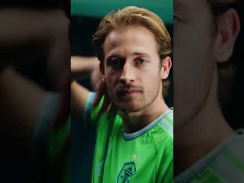 😍 Sounders FC players in The Evergreen State Kit for the first time! #football #soccer #seattle #MLS