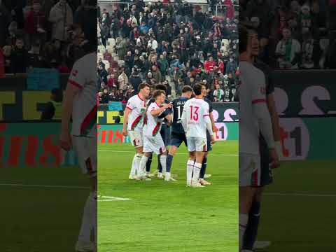 Eine Welt, zwei Parallelen 😅 #hoffenheim #tsg #augsburg #bundesliga #fisnikasllani #football