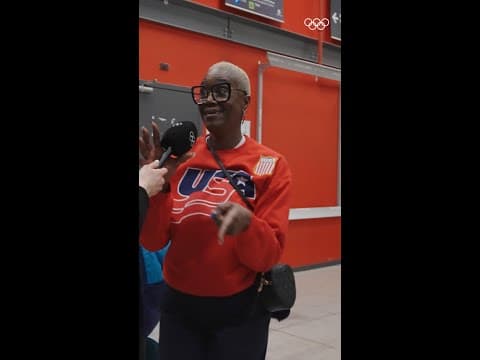 We all wish we could vibe like USA Hockey star Laila Edwards' mother. ☺️🇺🇸💃