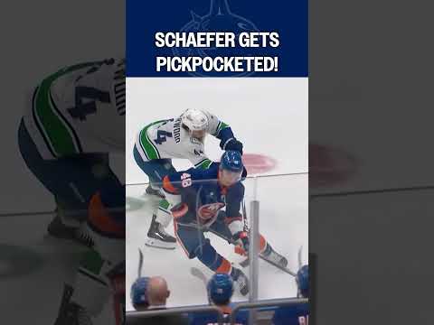 Sherwood Picks Schaefer’s Pocket! 😬👜