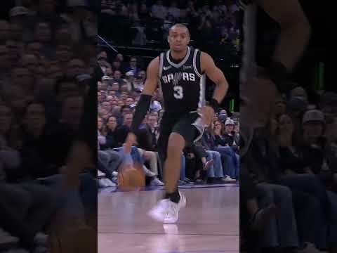 THIS SEQUENCE 🙌  #spurs #nba #dylanharper #keldonjohnson
