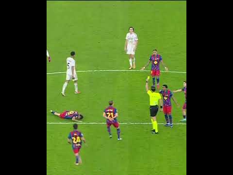 Tough foul by Raúl Asencio on Pedri 🤕