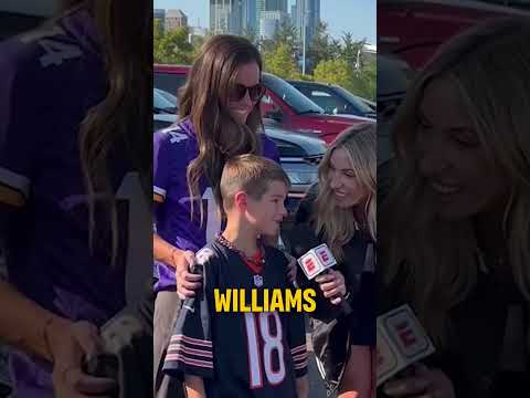 Katie Feeney surprises fans with tickets for MNF because they downloaded the enhanced ESPN App ❤️