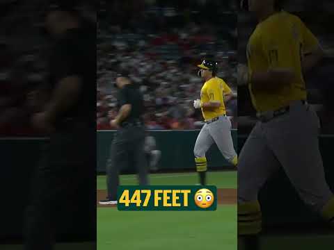 Nick Kurtz MASHES his 29th homer of the season 💪