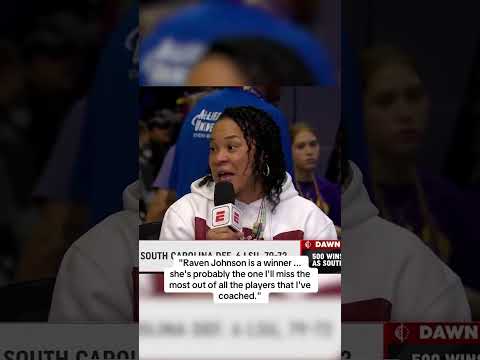 Dawn Staley gives Raven Johnson her flowers 🥹