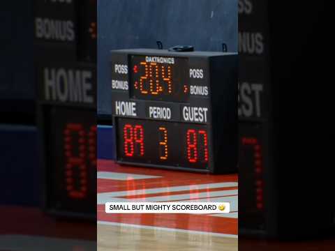The scoreboard is putting in overtime (literally) #syracusebasketball #cuse #scoreboard ard