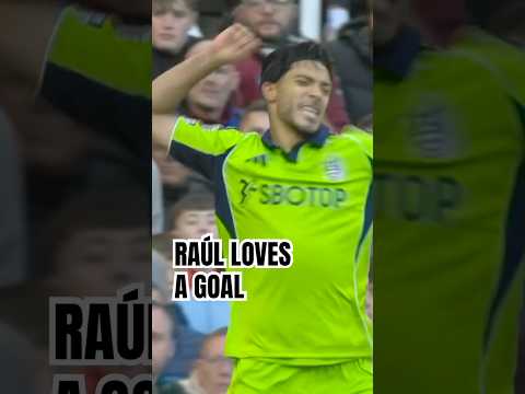 Raúl loves to see his teammates score. ⚽️📣