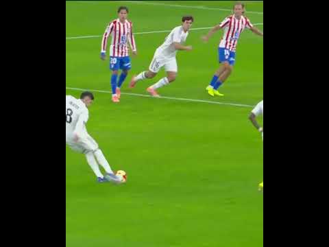 All the angles of Fede Valverde’s free kick golazo 👀