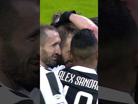 HIGUAIIIIIIIIIIIIINNNNN 🔥 #juventus #football #shorts