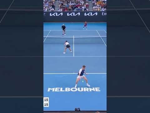 Kyrgios dispatches the TWEENER 😮