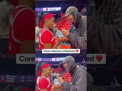 Kennedy Cambridge's reaction to A'ja Wilson signing her A'Ones was priceless 🤩 (via @bigten/TT)