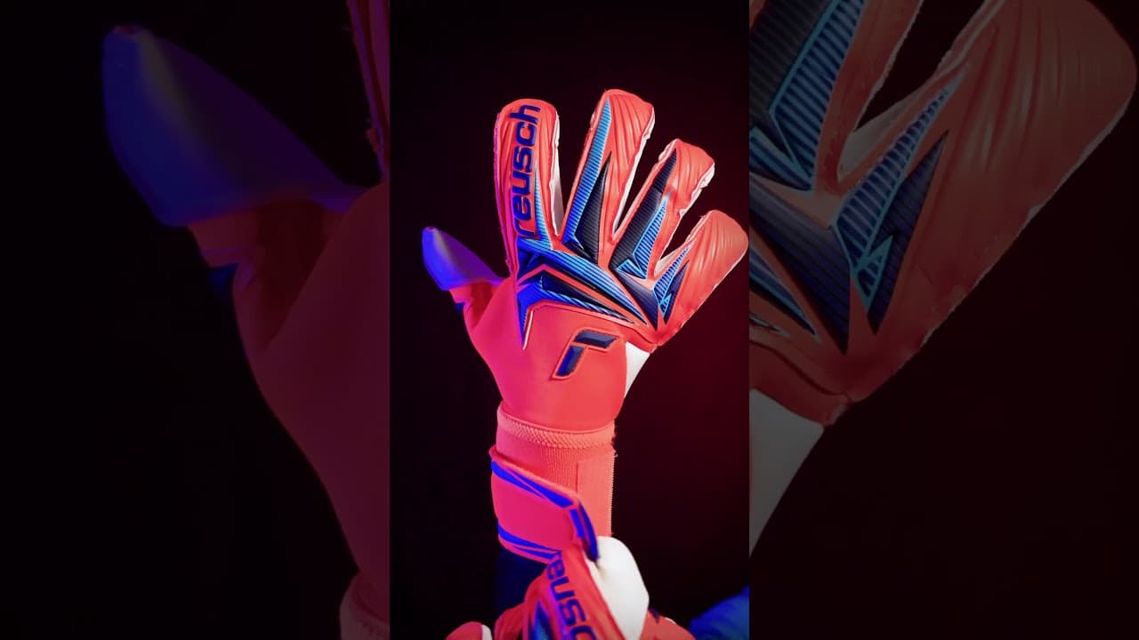 REUSCH WORLD CUP ATTRAKT GOLD X EVO