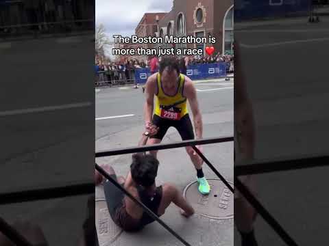 Beautiful moment during the Boston Marathon 🥹❤️ (via @bikecommuter21/Reddit)