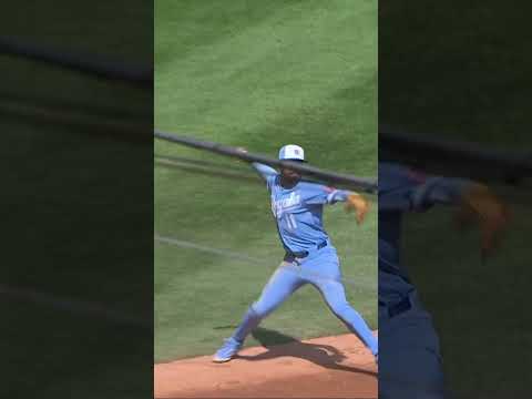 Take a seat for this play 😮 Maikel Garcia makes a dazzling stop and throw!