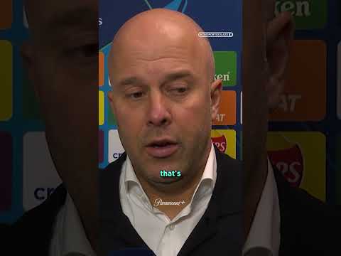 Arne Slot comments on the penalty decision against Virgil van Dijk 👀