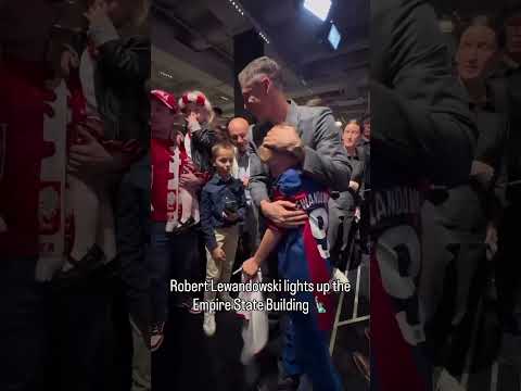 Robert Lewandowski celebrates Poland’s Independence Day in NYC 🇵🇱 🎥 IG/_rl9