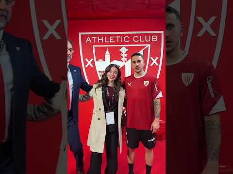 👋 Cristina ha conocido a Berenguer e Iñaki Williams tras el Athletic-Espanyol #athleticclub