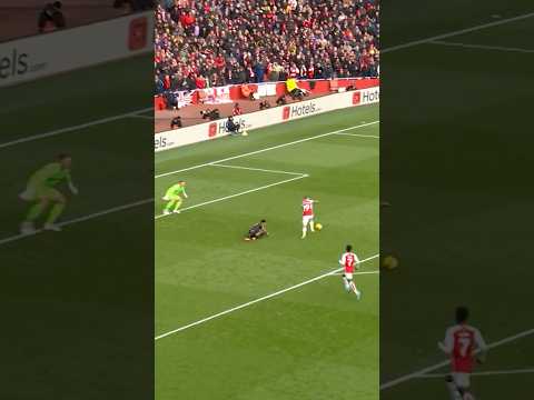 DAVID RAYA ➡️ GABRIEL JESUS ➡️ LEANDRO TROSSARD ➡️ GOAL!