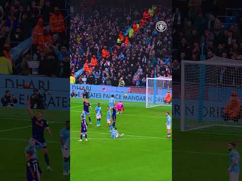 Donnarumma is a keeper 🇮🇹 #football #donnaruma #mancity #premierleague #save #shorts #italy