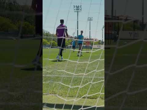 Olmo, pure talent 💫 #shorts #fcbarcelona #daniolmo