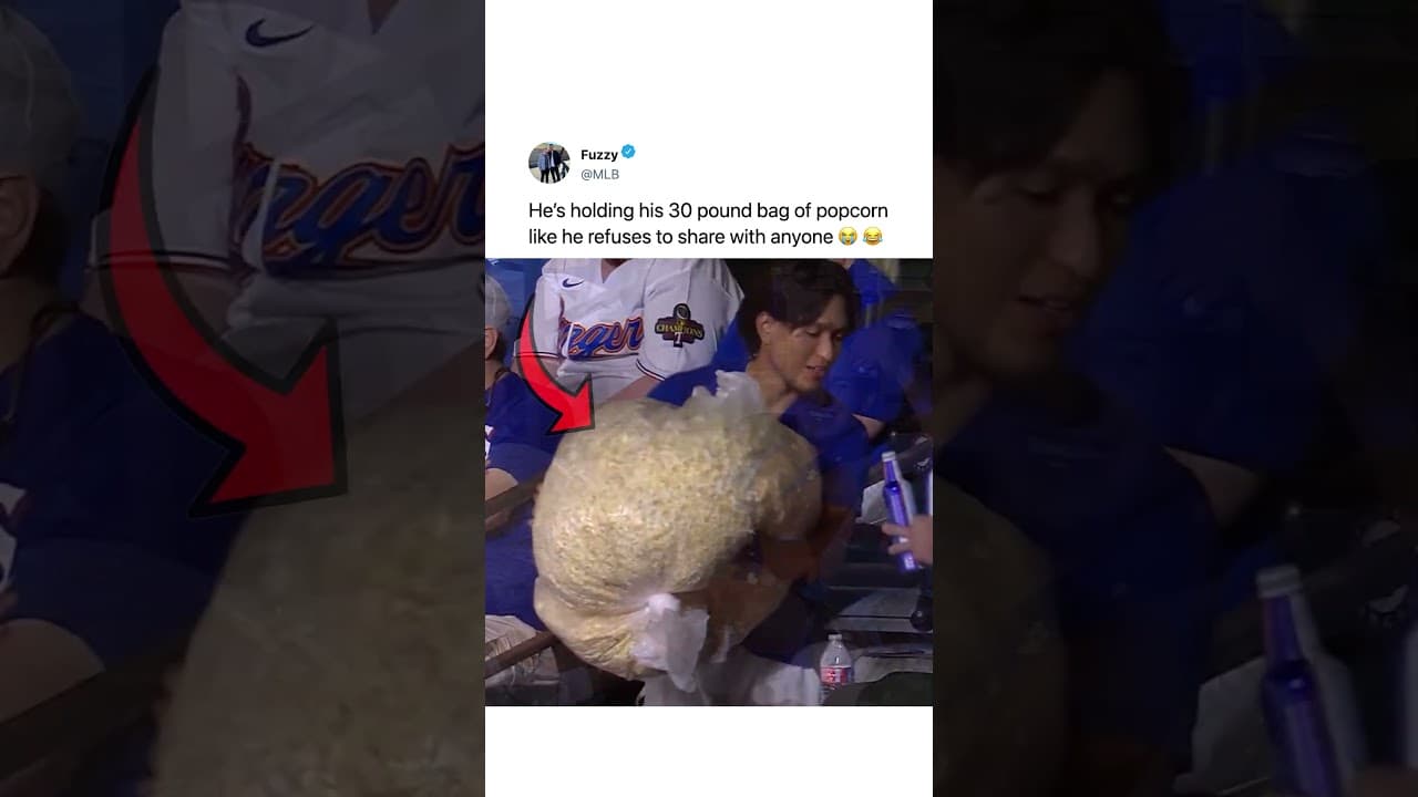 i think he has enough popcorn 🍿🍿