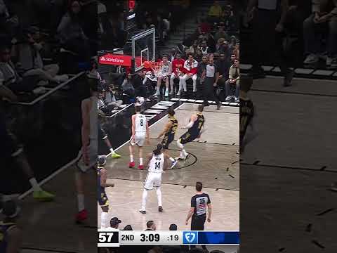 "NO HE DIDN'T! NO HE DIDN'T!" Quenton Jackson with the POSTER 😱