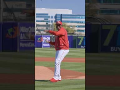 Torii Hunter Mic’d Up: Honorary First Pitch ⚾️