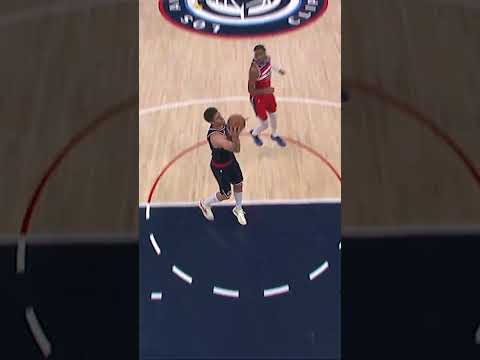 Harden full court dime to Lopez