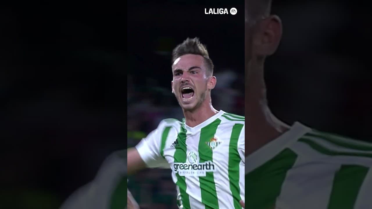 Un joven chico de Los Palacios levantando el Benito Villamarín 🤩#RealBetisLevante