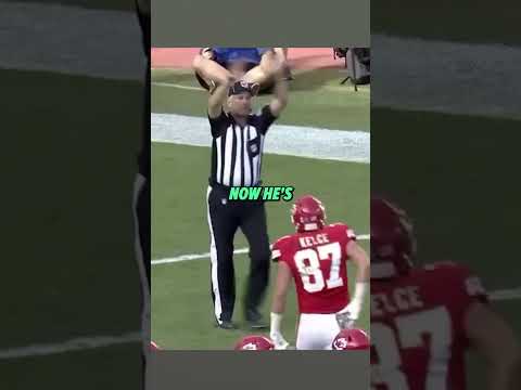 Kelce wanted a flag, so he threw his towel 😅 #chiefs #nfl