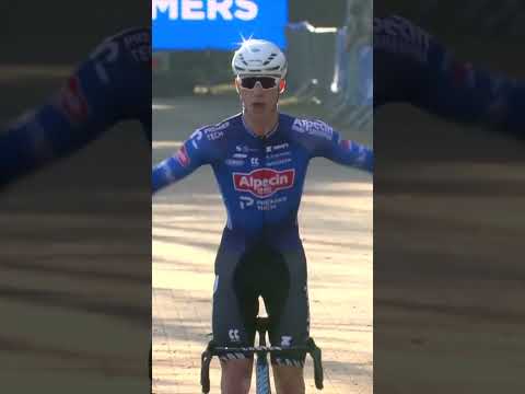 Niels Vandeputte wins a full-gas X20 Trofee Lille 💪 A fierce battle against Felipe Orts.