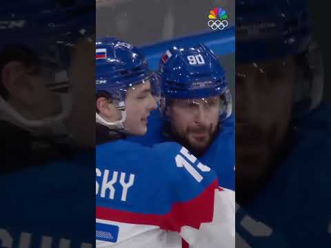 Team Slovakia holds on to defeat Team Italy 3–2 in ice hockey  🏒🇸🇰