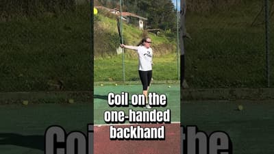 Are you using your off-hand correctly on your #tennisbackhand?