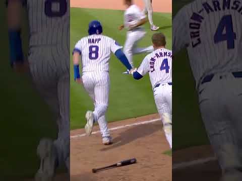 Dansby Swanson wins a wild one in #WALKOFF fashion! The Cubs have won NINE in a row 💪