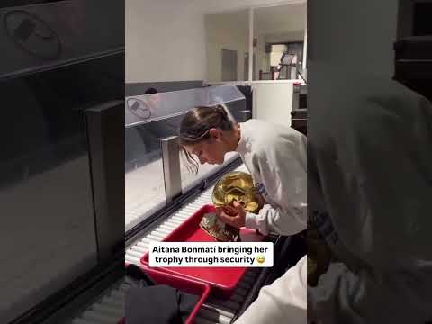 Such a flex 🏆 (via @aitanabonmati/ IG)